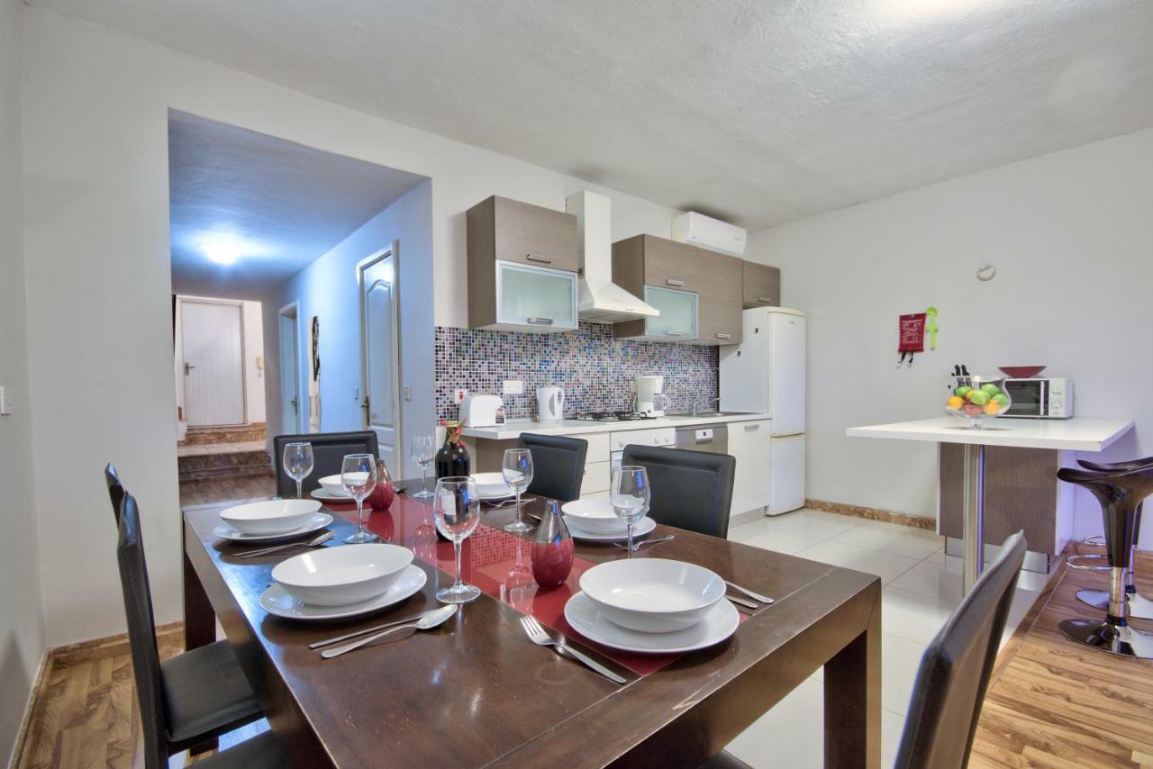 Spinola Court - Stunning Seaview Apartment & Penthouse On Spinola Bay By Shortletsmalta Saint Julian's 外观 照片
